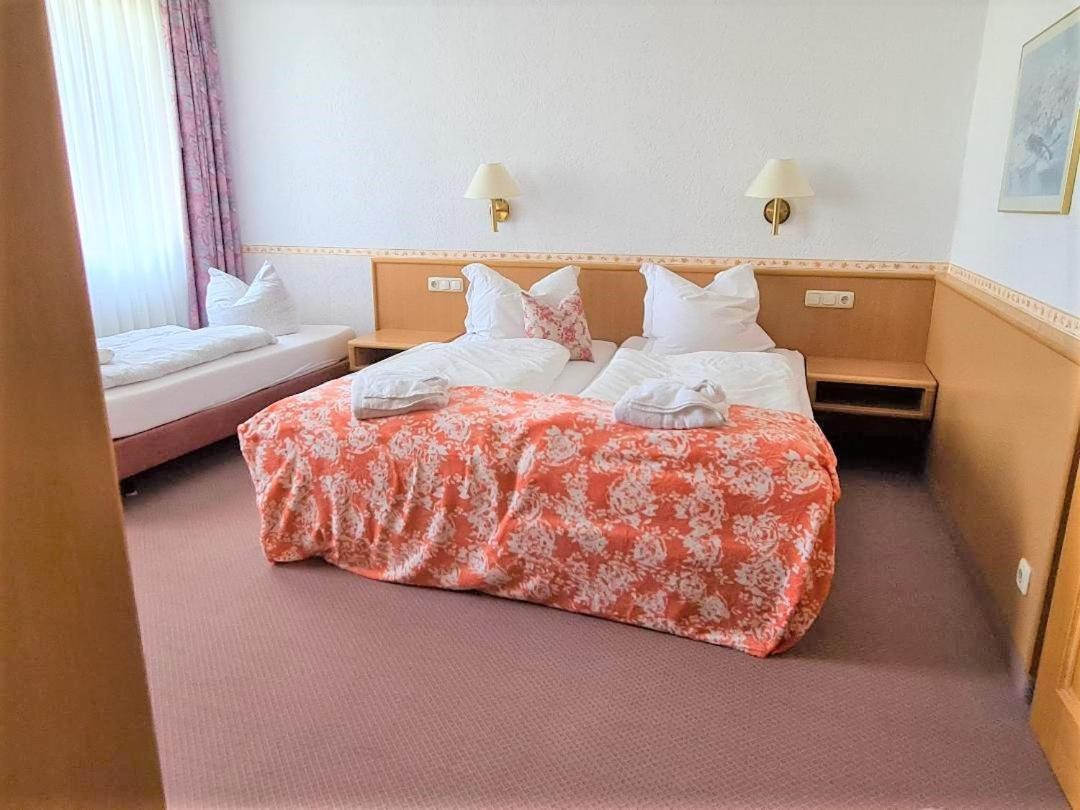 Familien-Hotel Am Traenkbachtal เฟราเอนวาล์ด ภายนอก รูปภาพ