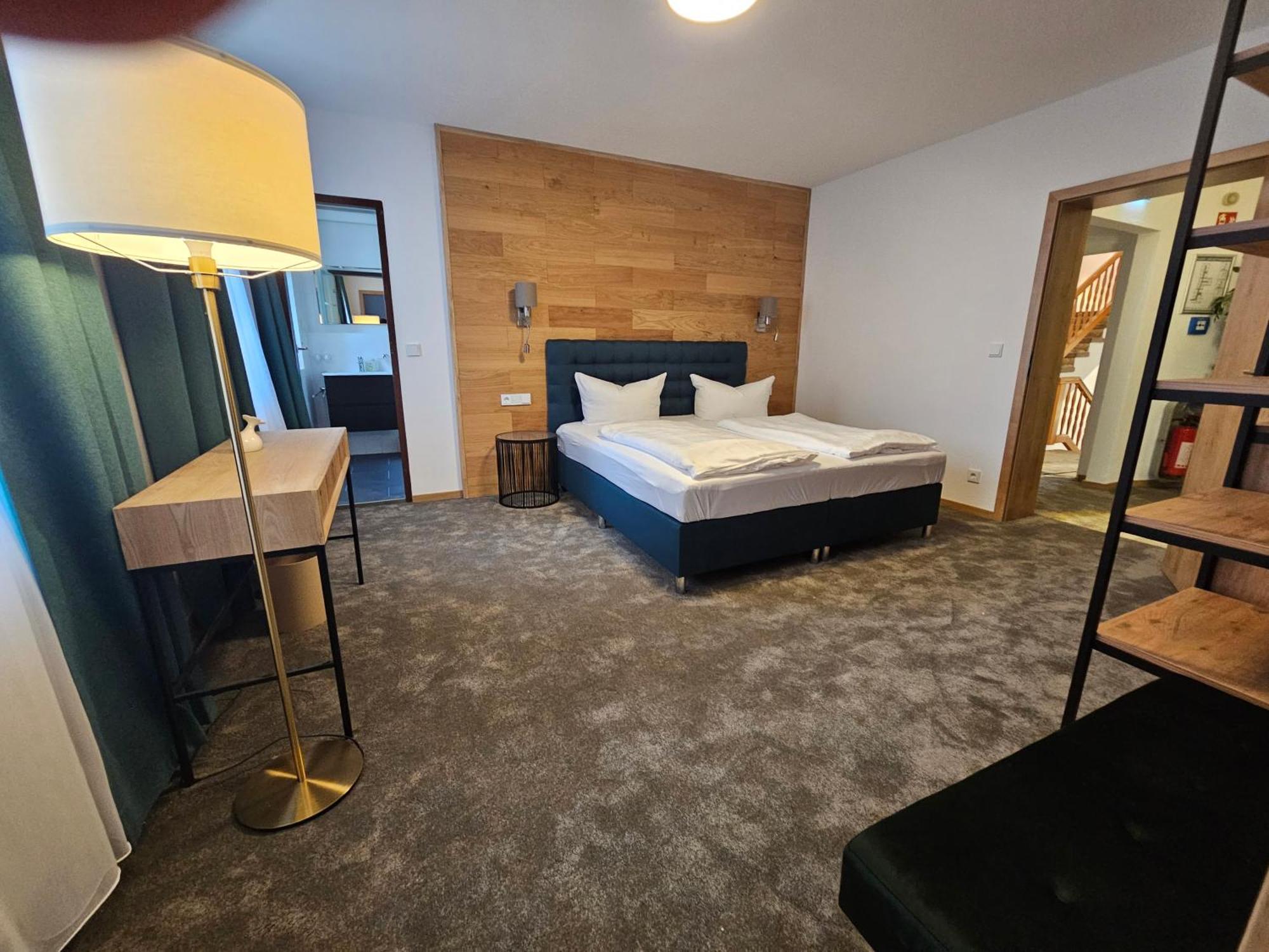 Familien-Hotel Am Traenkbachtal เฟราเอนวาล์ด ภายนอก รูปภาพ
