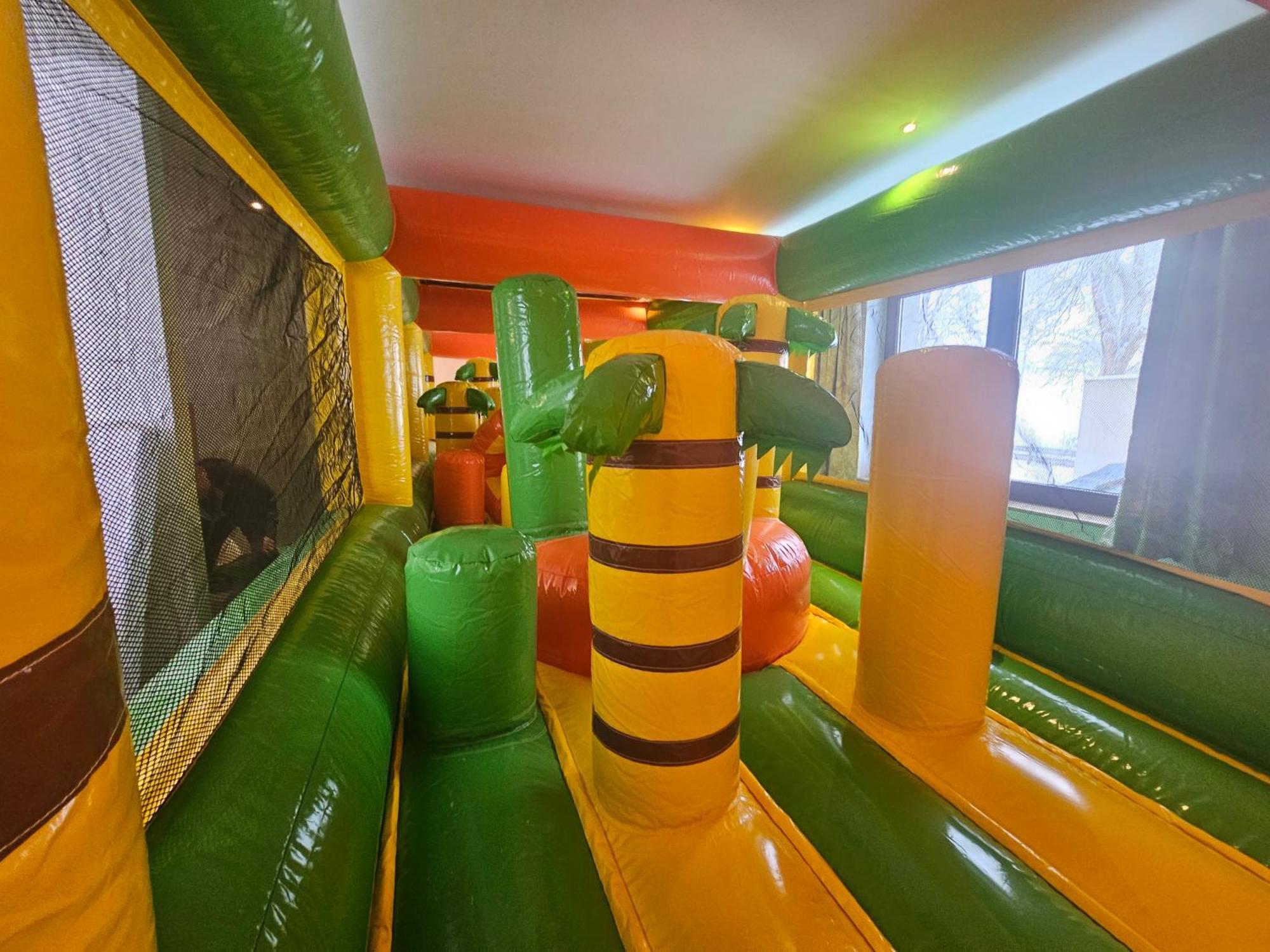 Familien-Hotel Am Traenkbachtal เฟราเอนวาล์ด ภายนอก รูปภาพ